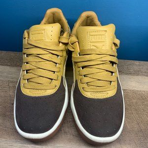 BOY'S PUMA Classic Leather Shoe / Sneaker Size 6.5‎